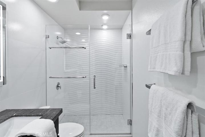19451 Surfdale Lane, Huntington Beach, California 92648