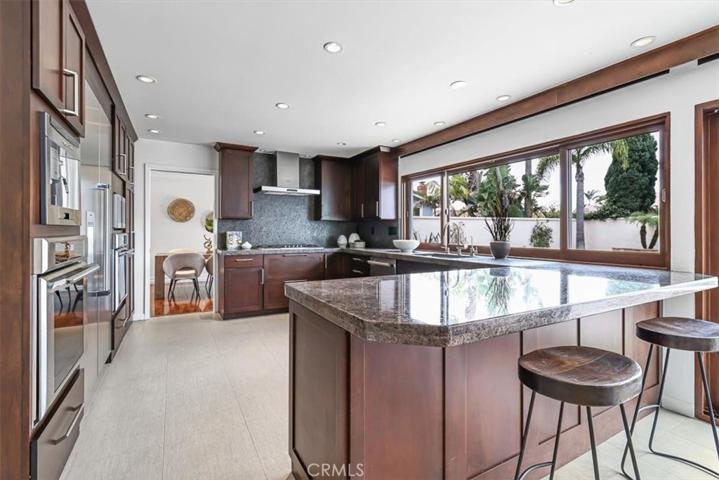 19451 Surfdale Lane, Huntington Beach, California 92648