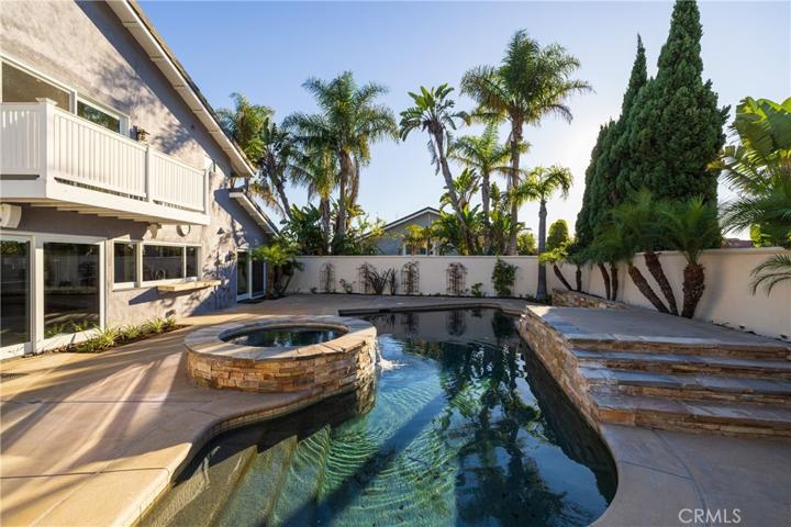 19451 Surfdale Lane, Huntington Beach, California 92648
