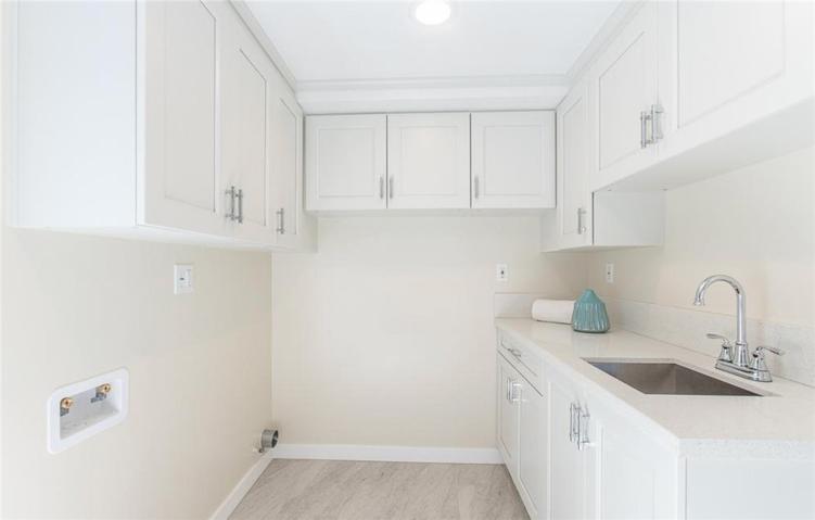 1313 Woodlow Court, Westlake Village, California 91361
