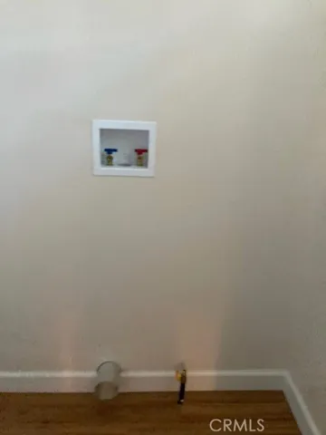 Back unit washer dryer hookup