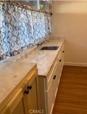 Back unit kitchen