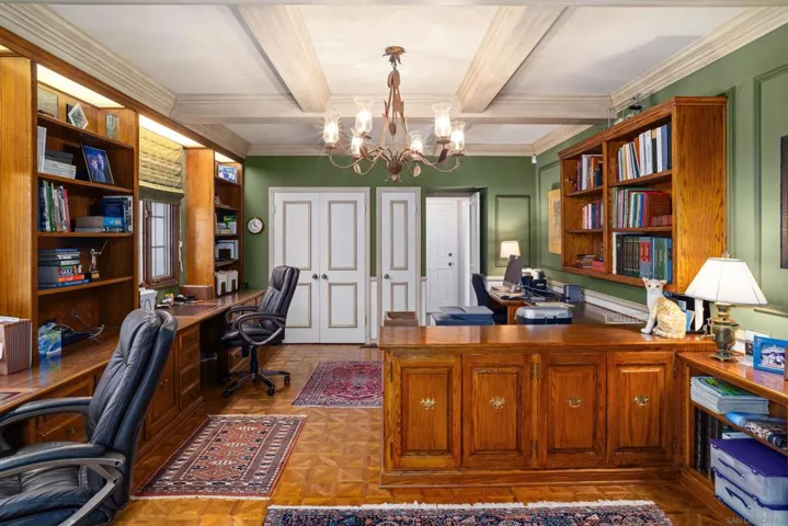 Executive Office/Suite