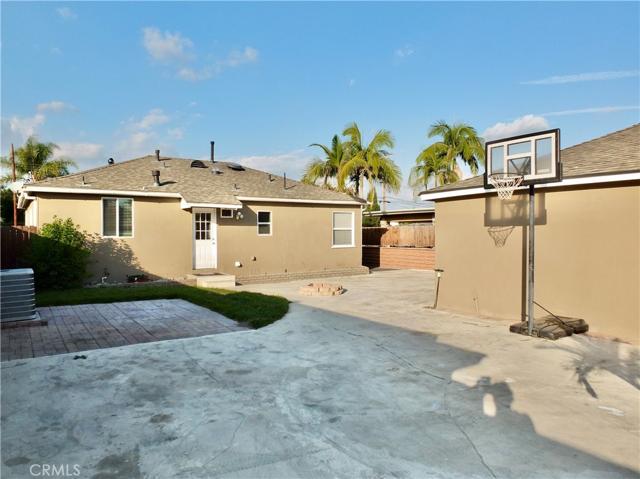 8272 4th Street, Buena Park, California 90621
