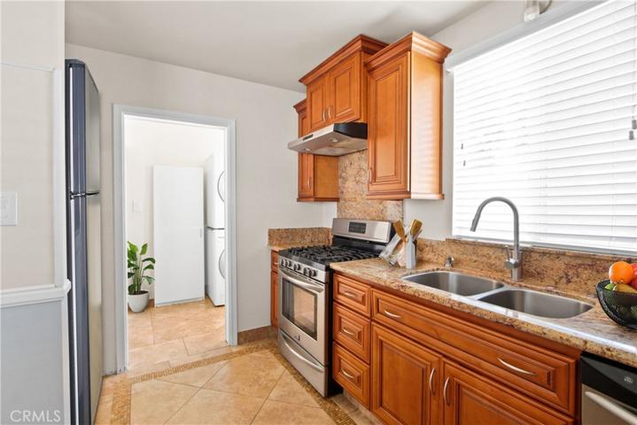 8272 4th Street, Buena Park, California 90621