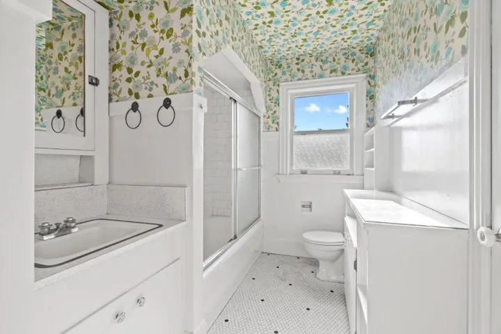 2304 Whipple Avenue, Redwood City, California 94062