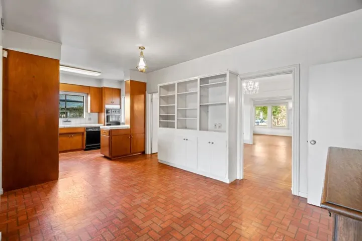 2304 Whipple Avenue, Redwood City, California 94062