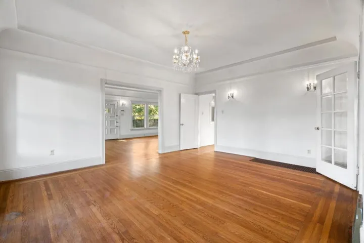 2304 Whipple Avenue, Redwood City, California 94062