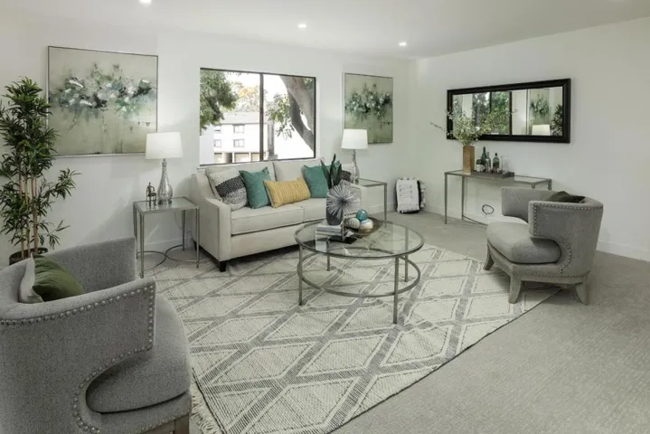 765 San Antonio Road 18, Palo Alto, California 94303