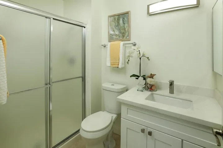 765 San Antonio Road 18, Palo Alto, California 94303