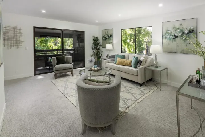 765 San Antonio Road 18, Palo Alto, California 94303