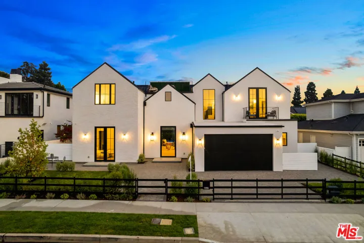 13106 Pontoon Place, Los Angeles, California 90049