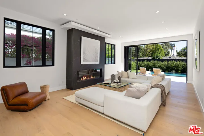 13106 Pontoon Place, Los Angeles, California 90049