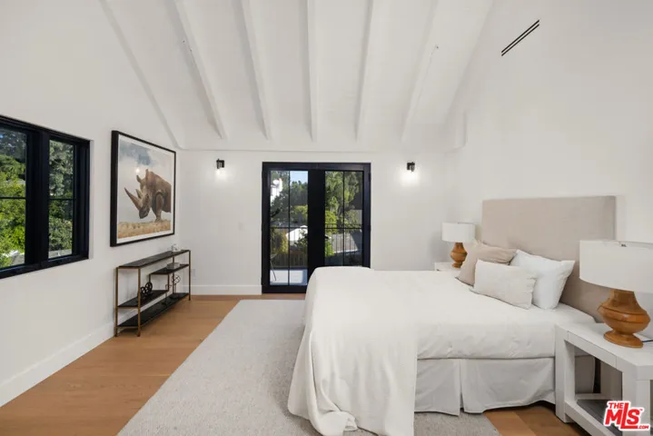 13106 Pontoon Place, Los Angeles, California 90049