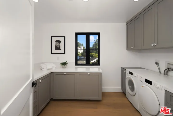 13106 Pontoon Place, Los Angeles, California 90049