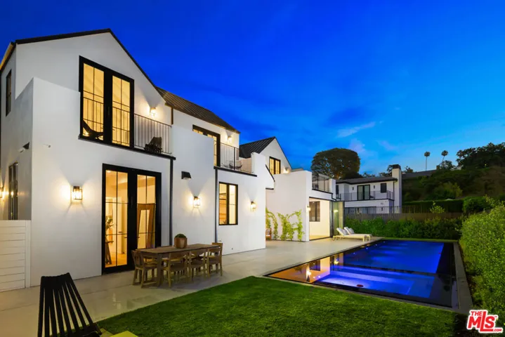 13106 Pontoon Place, Los Angeles, California 90049
