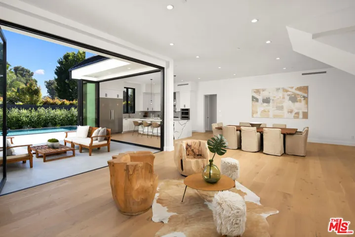 13106 Pontoon Place, Los Angeles, California 90049