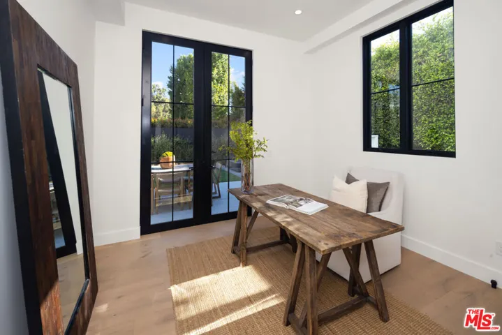 13106 Pontoon Place, Los Angeles, California 90049