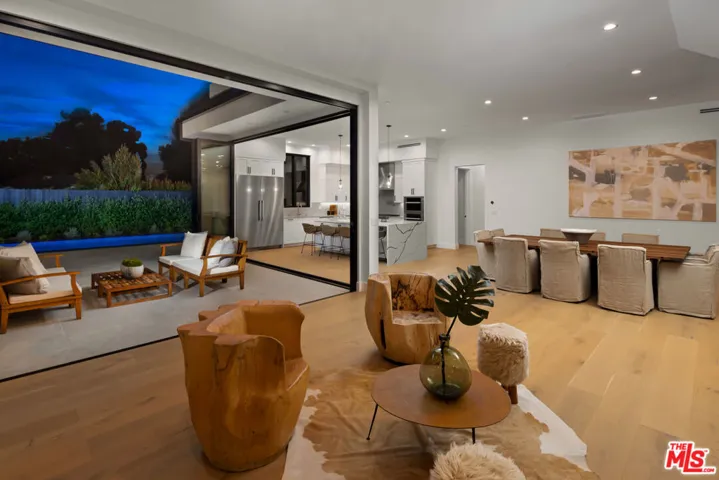 13106 Pontoon Place, Los Angeles, California 90049