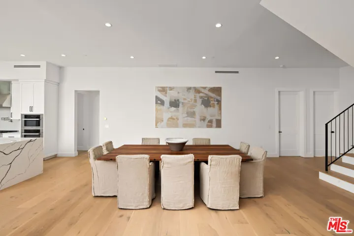 13106 Pontoon Place, Los Angeles, California 90049