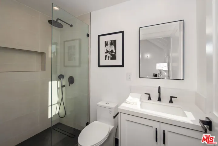 13106 Pontoon Place, Los Angeles, California 90049