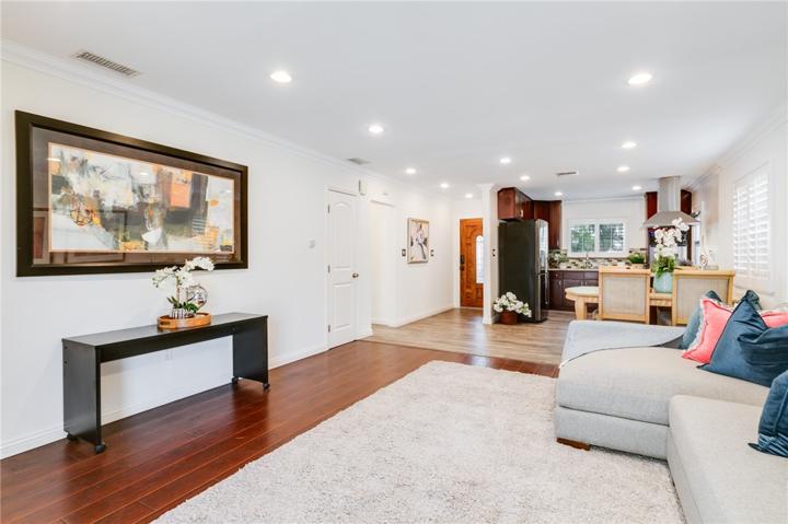 10640 Victoria Avenue, Whittier, California 90604