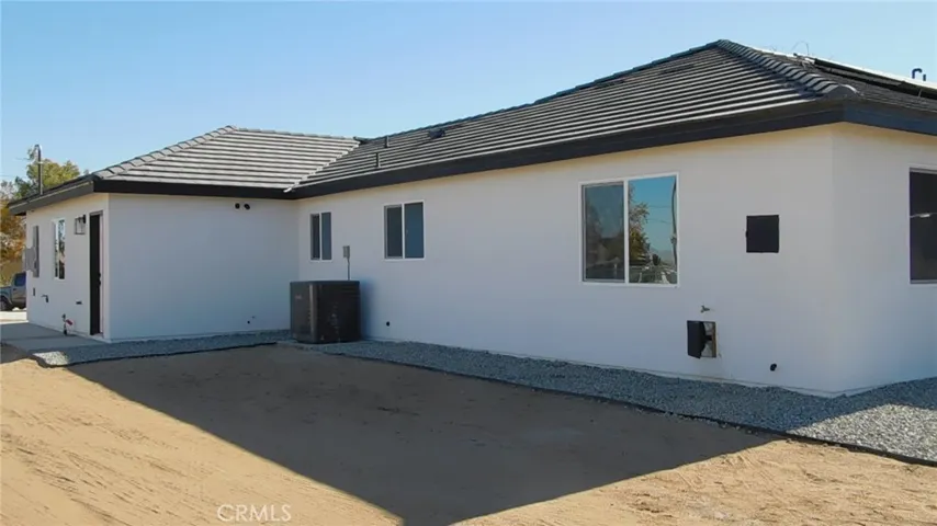 8318 10th Avenue, Hesperia, California 92345