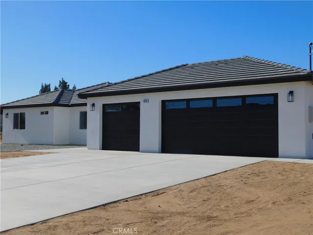 8318 10th Avenue, Hesperia, California 92345