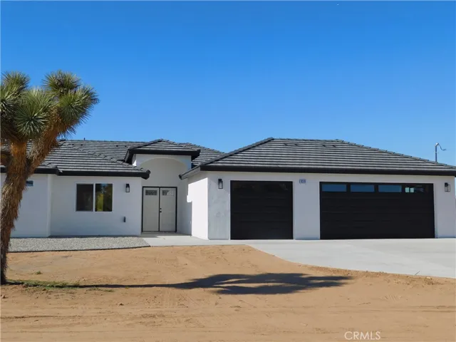 8318 10th Avenue, Hesperia, California 92345