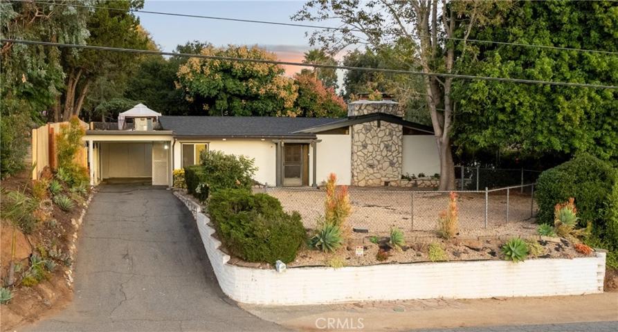 314 Calle De La Paloma, Fallbrook, California 92028