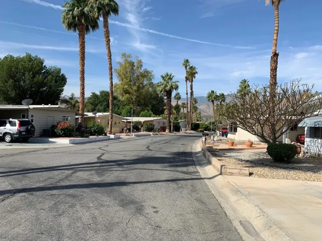 12 Street view