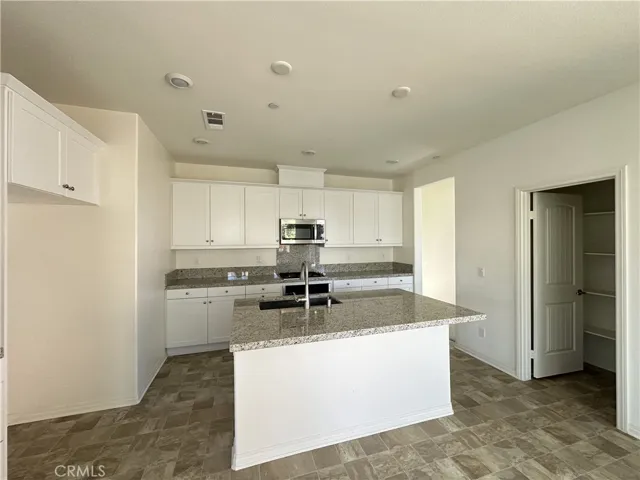 7521 Shorthorn Street, Chino, California 91708