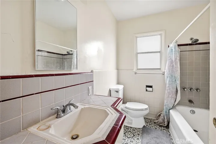 208 18th Street, Manhattan Beach, California 90266