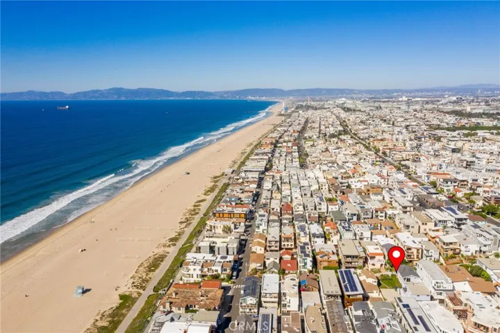 208 18th Street, Manhattan Beach, California 90266