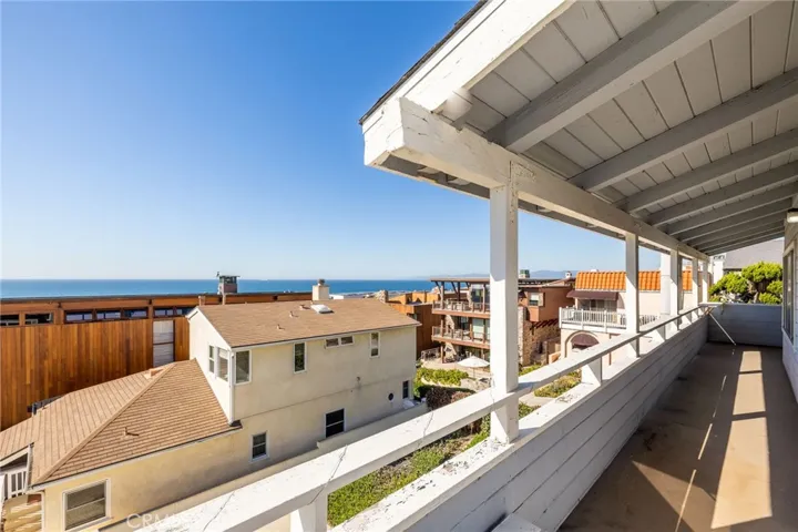 208 18th Street, Manhattan Beach, California 90266