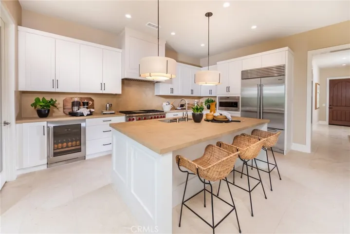 Images and V-tours are of model homes for illustrative purposes only, not actual home listed. Home listed is under construction.