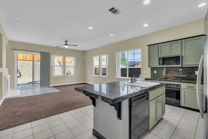 2824 Olivewood Lane, Vallejo, California 94591