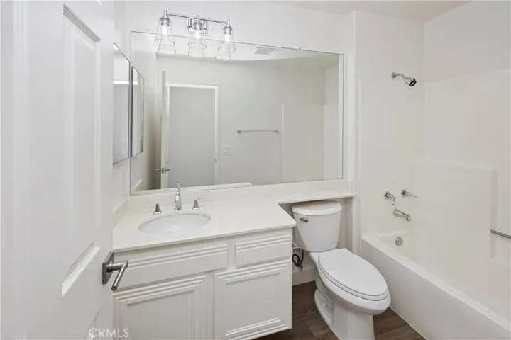 28566 River Glen Court, Menifee, California 92584