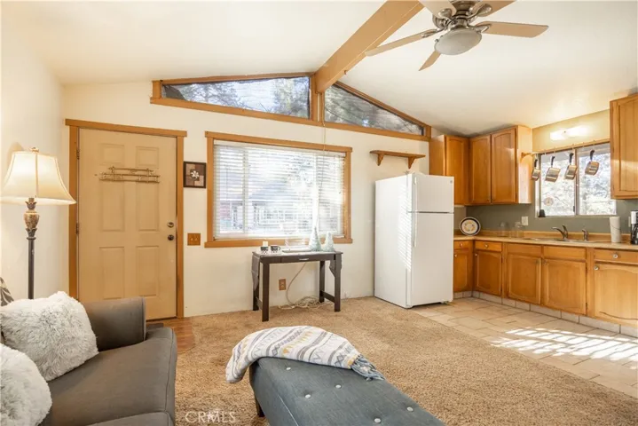 737 Pine Lane, Sugarloaf, California 92386