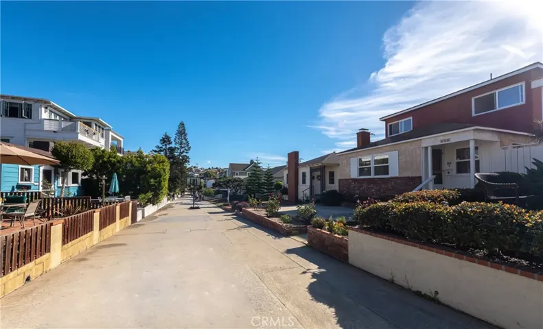 336 5th Street, Manhattan Beach, California 90266