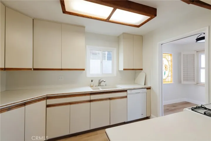 336 5th Street, Manhattan Beach, California 90266