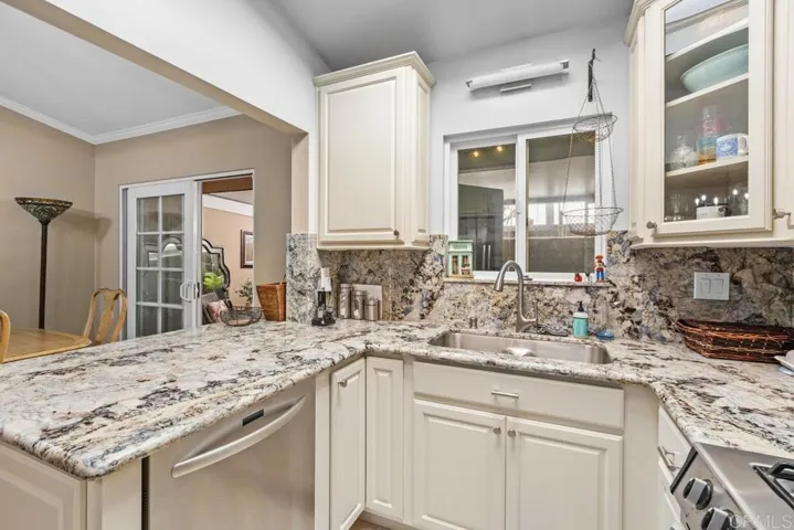 5750 Amaya Drive Unit 15, La Mesa, California 91942