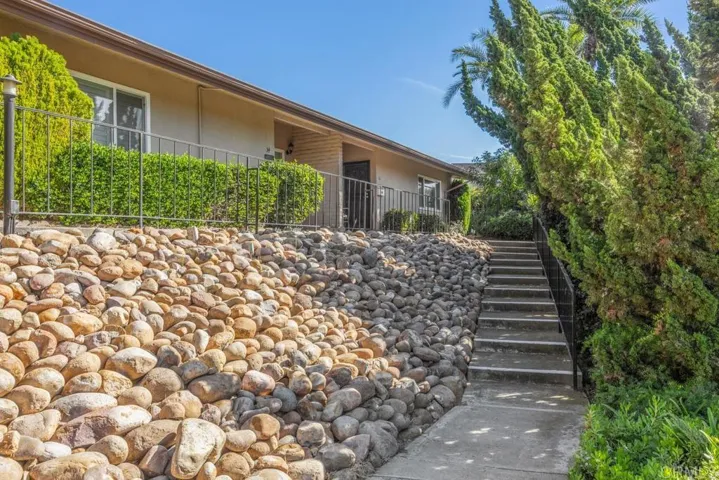 5750 Amaya Drive Unit 15, La Mesa, California 91942