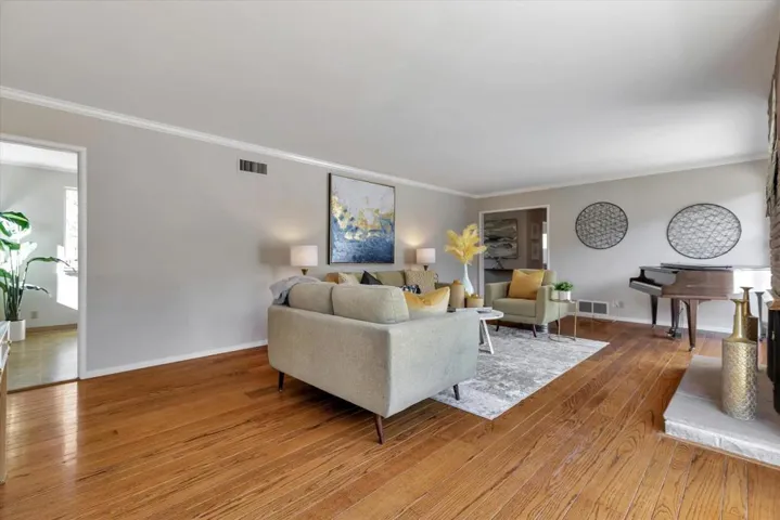 691 Casita Way, Los Altos, California 94022