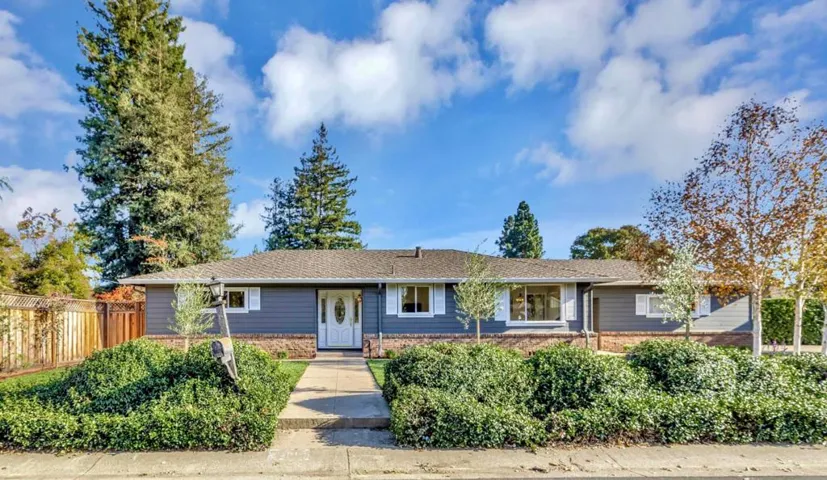 691 Casita Way, Los Altos, California 94022
