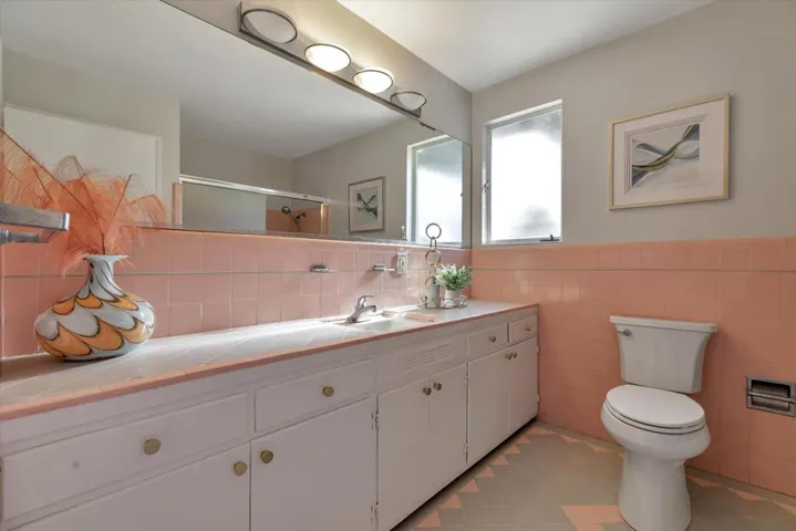 691 Casita Way, Los Altos, California 94022