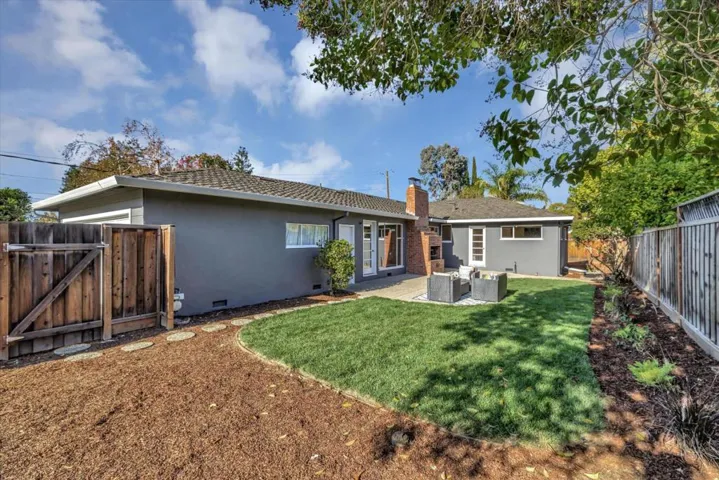 691 Casita Way, Los Altos, California 94022