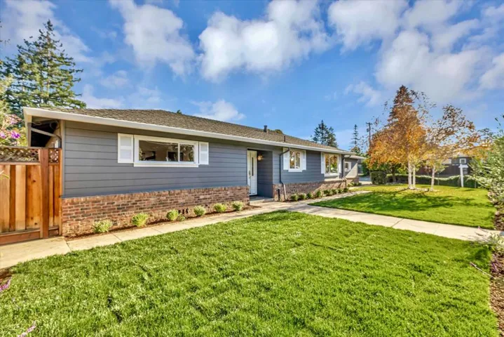 691 Casita Way, Los Altos, California 94022