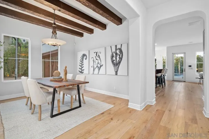 7462 La Mantanza, San Diego, California 92127