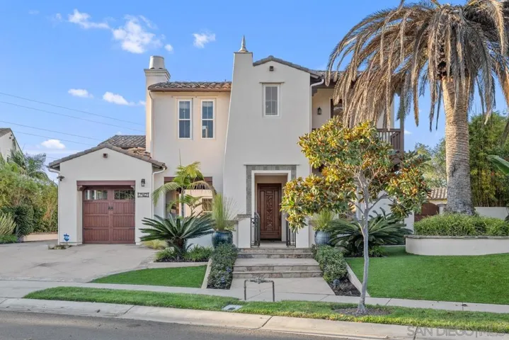 7462 La Mantanza, San Diego, California 92127